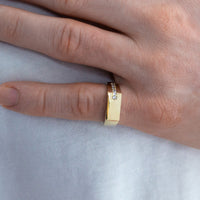 gold diamond signet ring