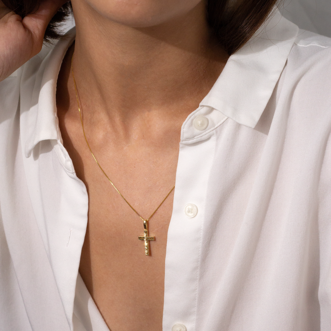 gold cross necklace canada, gold cross necklace toronto