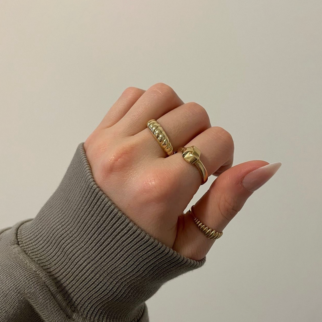 Ribbed Ring | 10k Gold