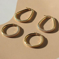 The Naira Hoops I 10k Gold | 0.4"