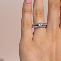solitaire diamond engagement ring with wedding band