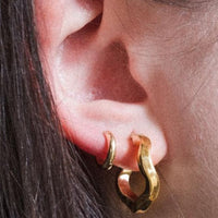 Small Wavy Hoops | 10k Gold