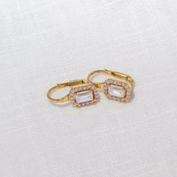 gold earrings for wedding party