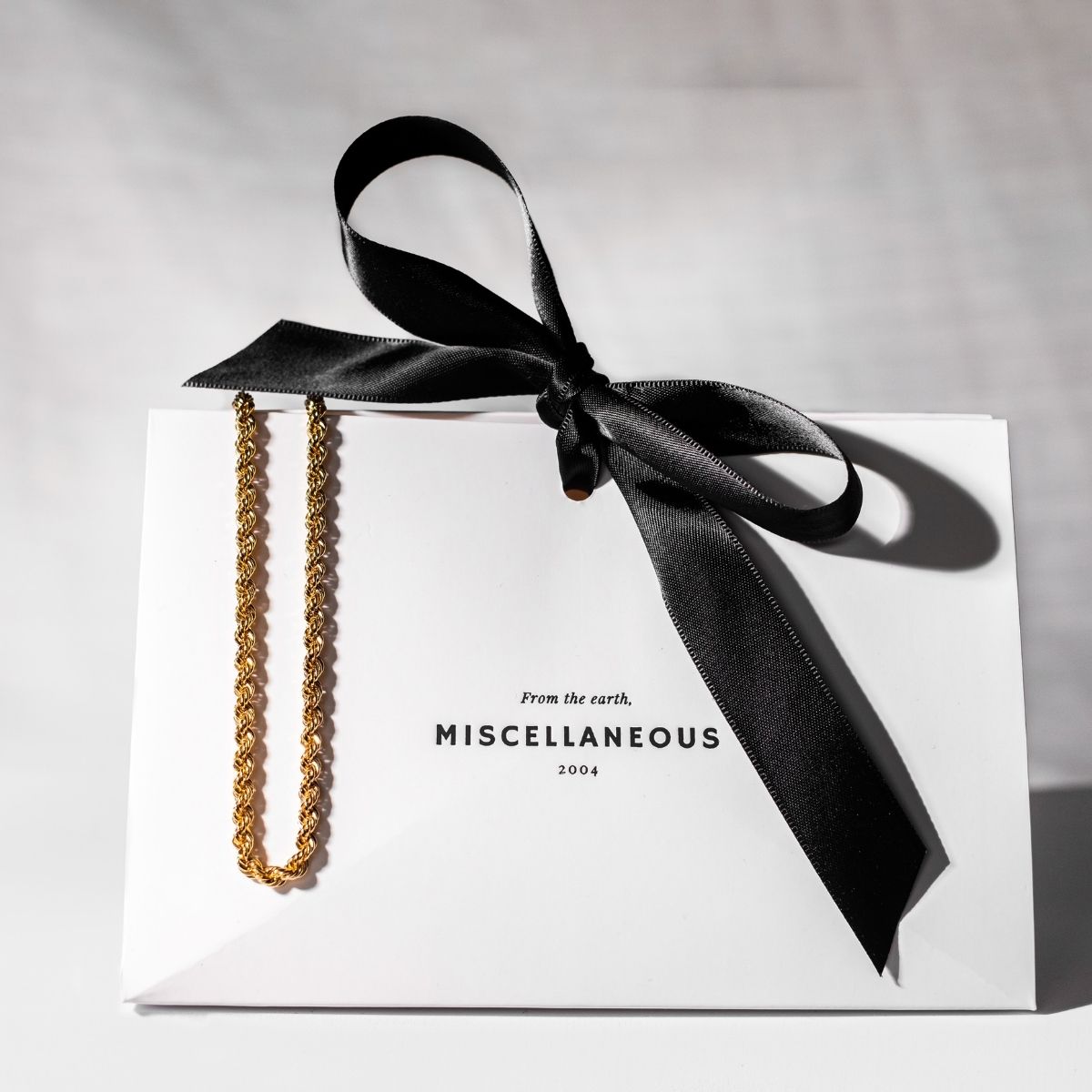 Jewelry shop gift wrap