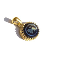 Leo Zodiac Pendant | 10k Gold and Onyx | 16-28"