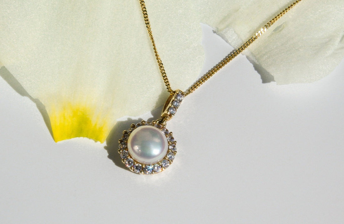 Pearl Pendant Necklace | 10k Gold | 20"