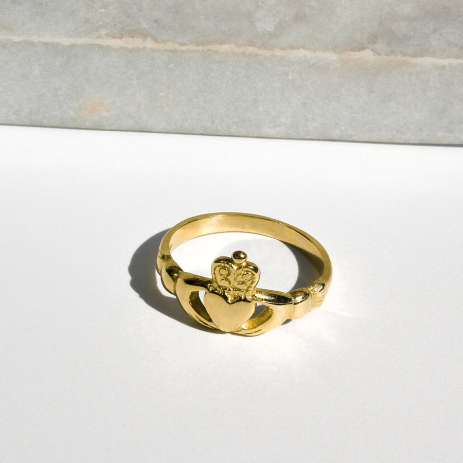 handmade in toronto gold claddagh ring, 10k gold claddagh ring, handmade gold claddagh ring toronot, buy cheap gold claddagh ring toronto, etsy, mejuri