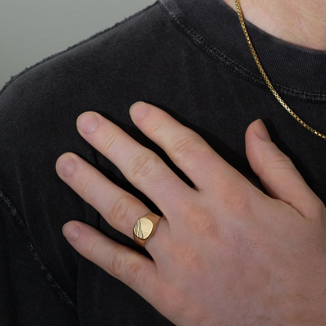 Men's Diamond-cut Signet Ring | 10k Gold