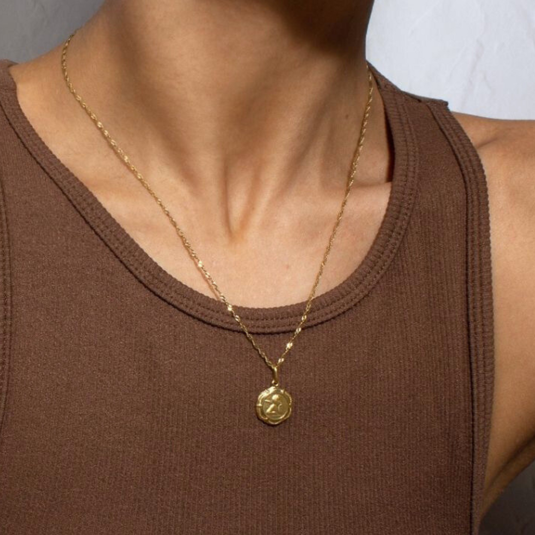 Baby Angel Pendant | 10k Gold | 16–22"