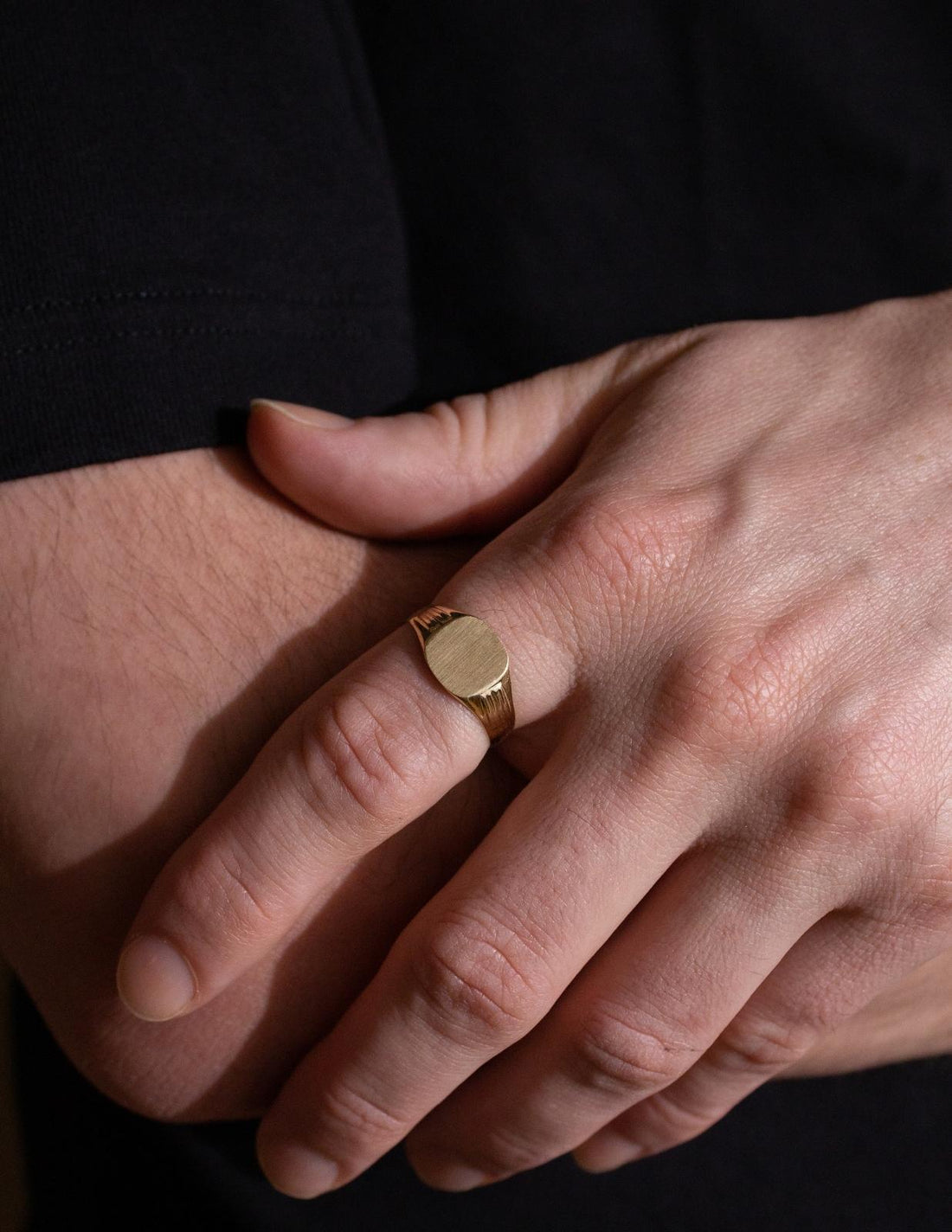 Essential Men's Signet Ring | 10k Gold