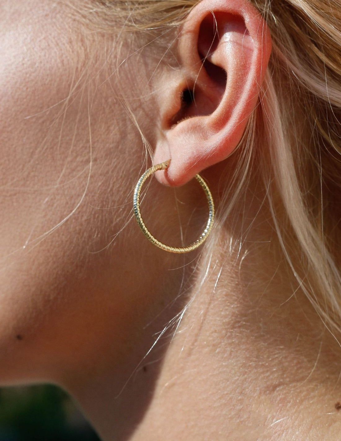 fancy gold hoop earrings canada, thin gold hoop earrings, gold hoop earrings 14k, large thin gold hoops