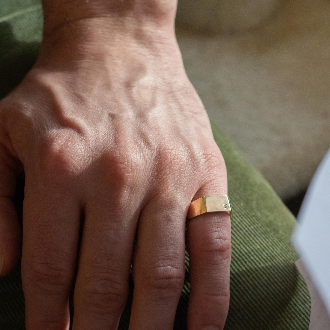 mens gold signet ring