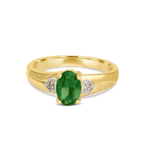 vintage emerald gold ring, vintage gold ring with green stone, vintage 10k gold ring