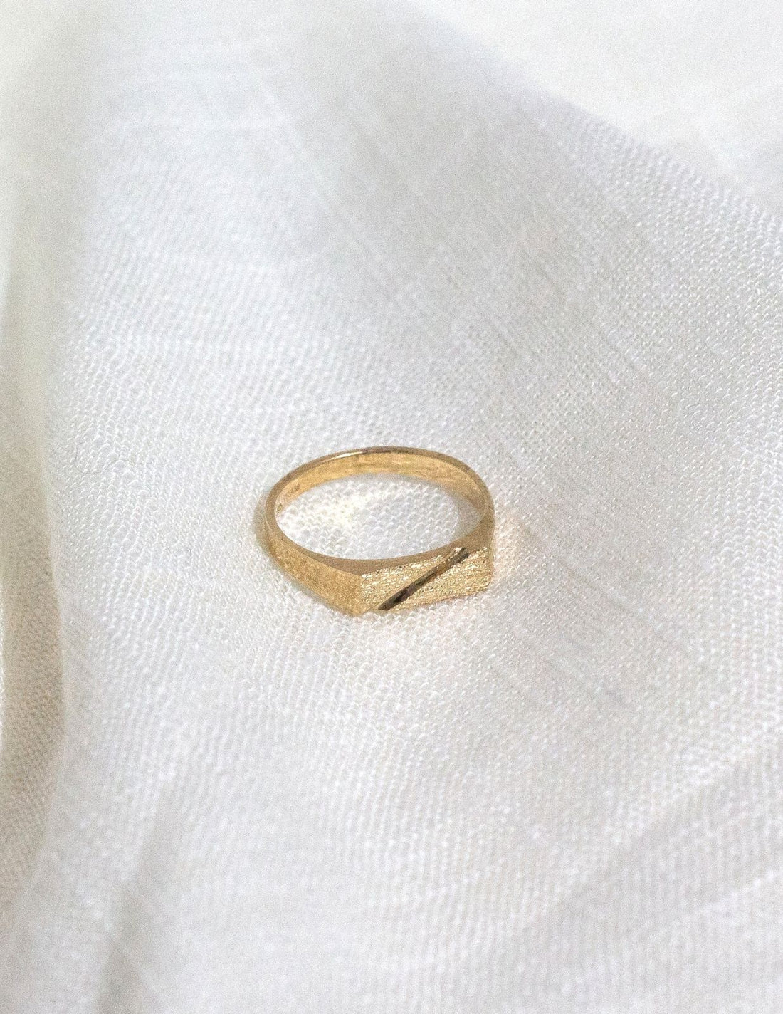 Short Bar Ring | 10k Yellow/White/Rose Gold