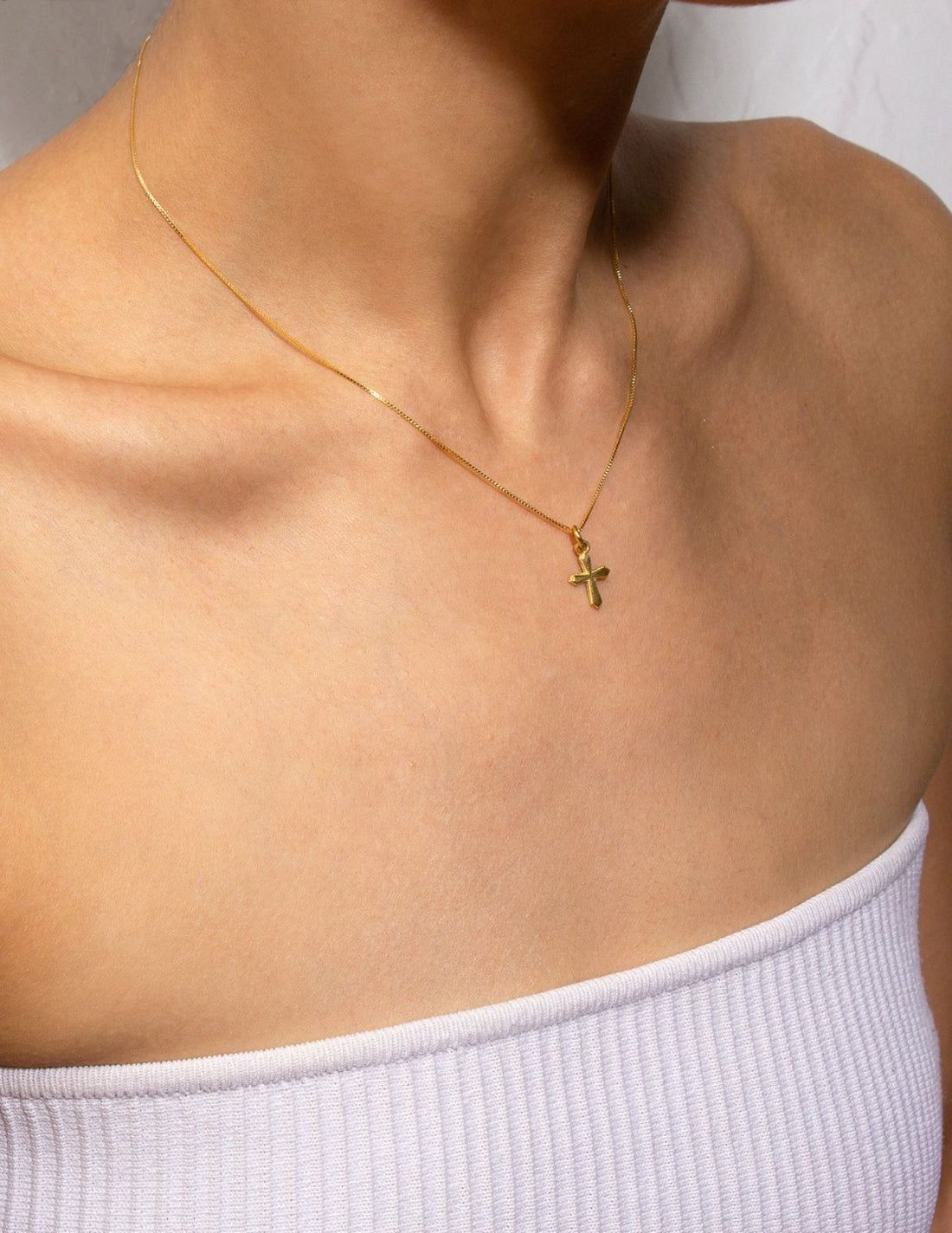 10k cross with chain canada, gold cross necklace canada, gold cross necklace toronto