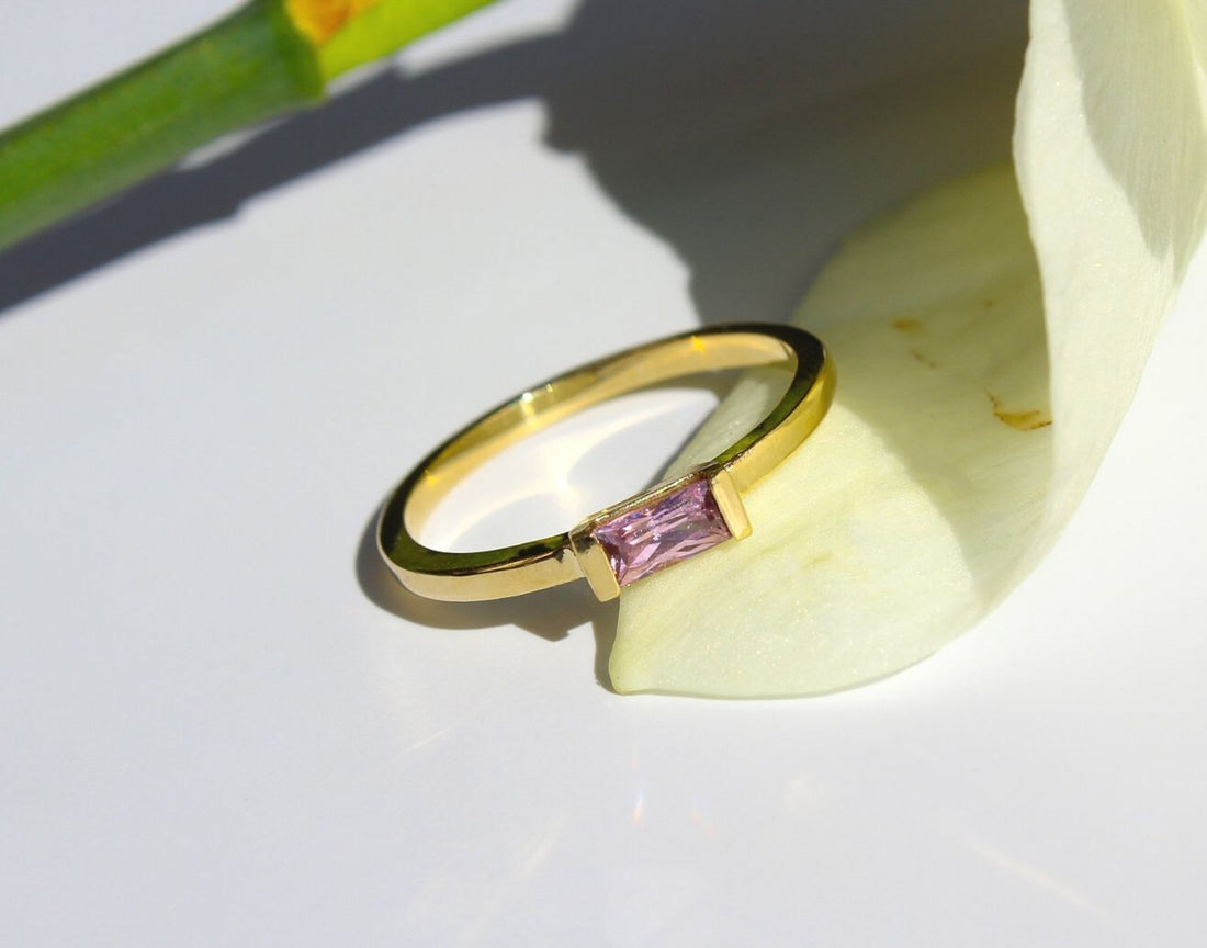 baguette emerald ring, baguette ring 14k yellow gold